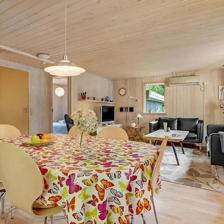 Three-bedroom In * Thyholm
