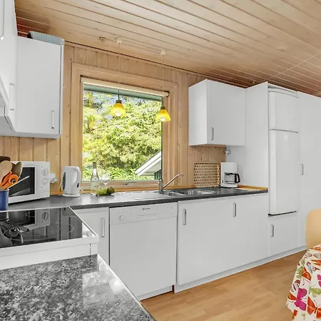 Дом отдыха Three-bedroom In Thyholm