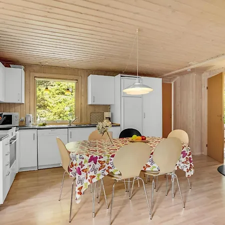 Дом отдыха Three-bedroom In