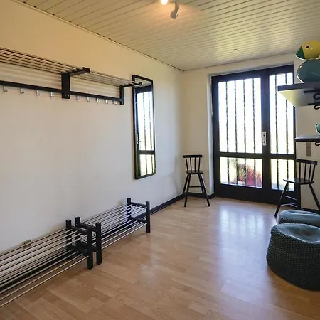 Vakantiehuis Three-bedroom In Thyholm